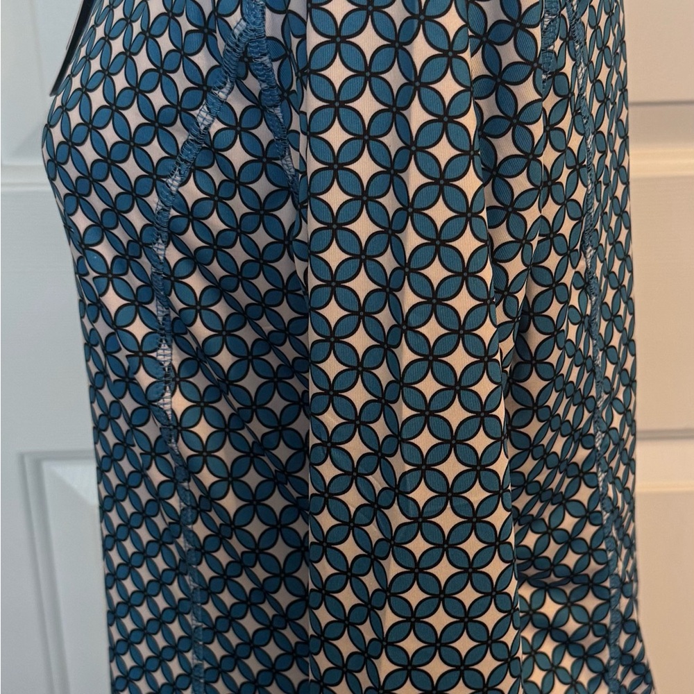 NWT Callaway Women’s Geometric Long Sleeve Top Sun Protection Golf Shirt Medium - Picture 4 of 7
